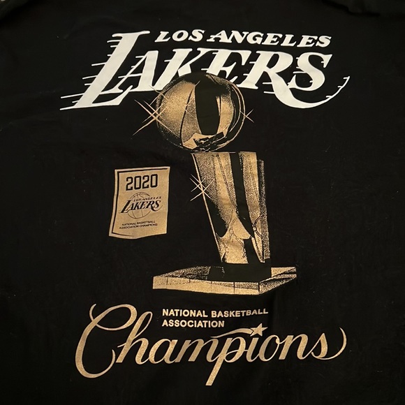 Los Angeles Lakers Champion Shirt - Picture 3 of 6